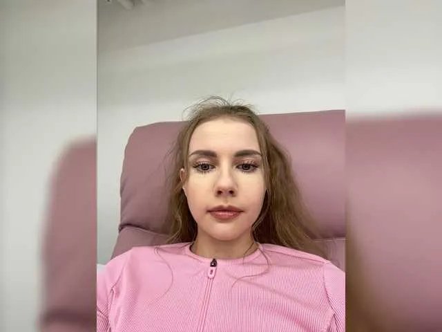 -VikkiL0vesCheese- on BongaCams