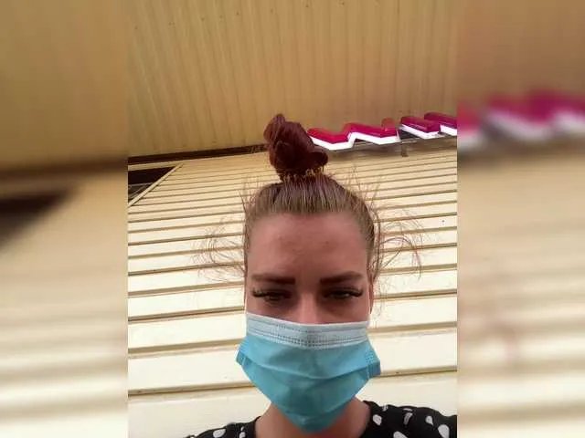 12Nimfa12 on BongaCams