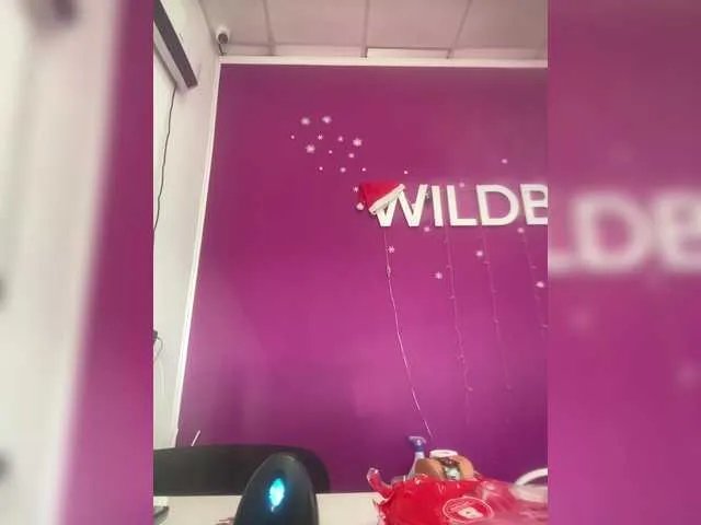 12Nimfa12 on BongaCams