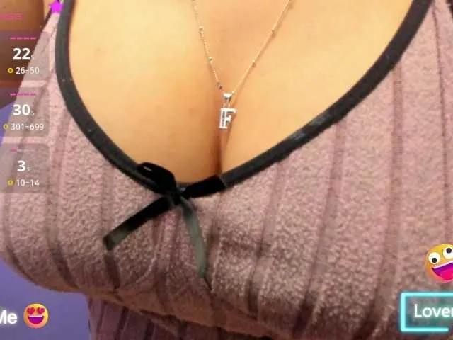 Offline AdriannaLyly on BongaCams