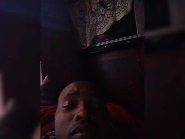 Offline Aiiina on BongaCams