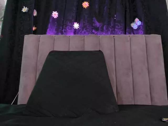 Freechat AkiraStone on BongaCams