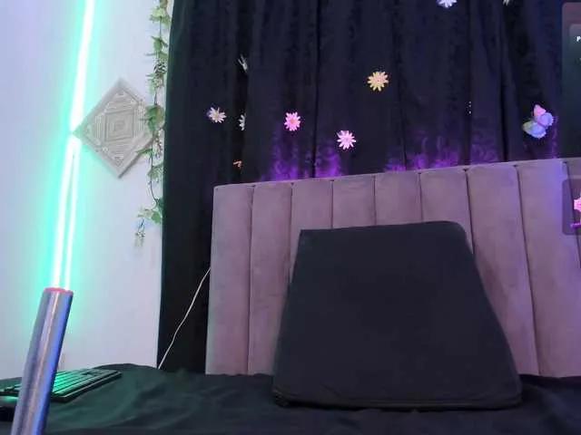 Freechat AkiraStone on BongaCams