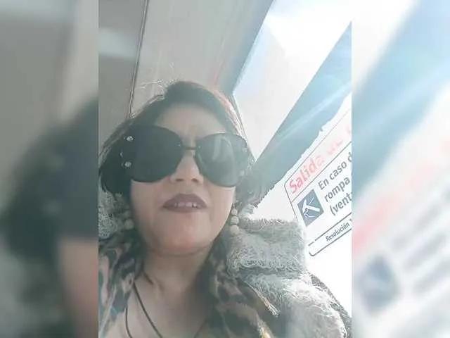 Offline AlexaBrown12 on BongaCams