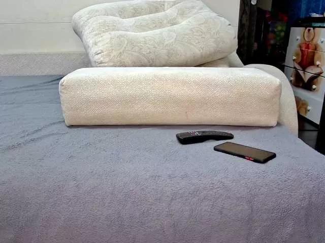 Offline Alinaiadem2025 on BongaCams