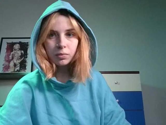 Freechat AlisMoona on BongaCams