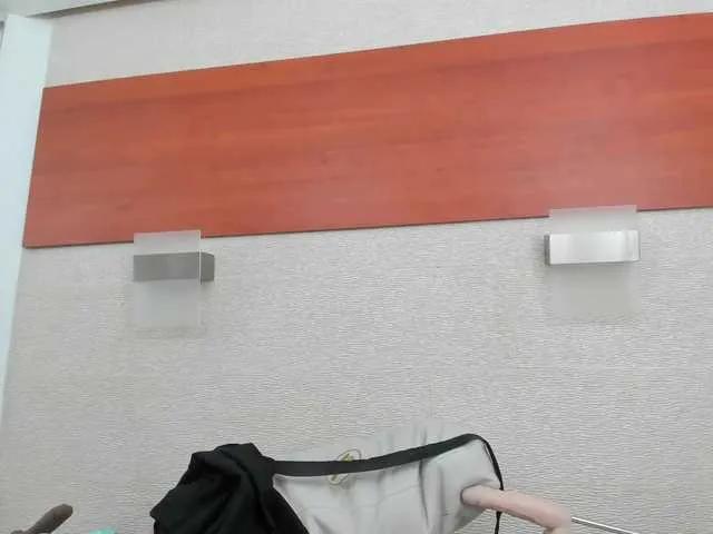 AlliceGreen on BongaCams