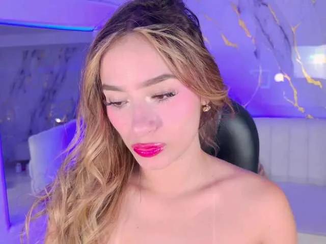 Offline AmaiaHaywood on BongaCams