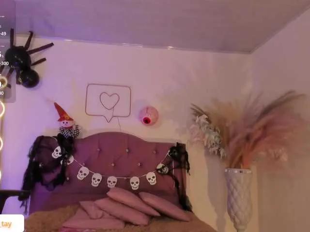 Offline Amara-tay on BongaCams