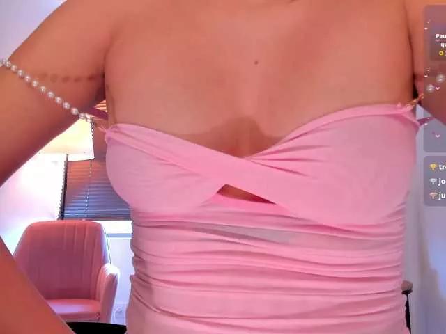 Freechat ameliegraham on BongaCams