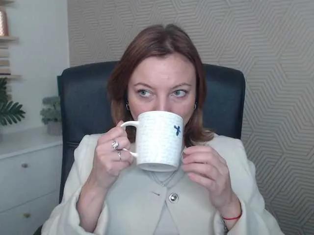 Offline angelaLove13 on BongaCams