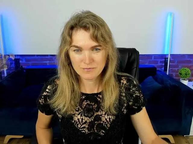 Offline Annabel-xxx on BongaCams