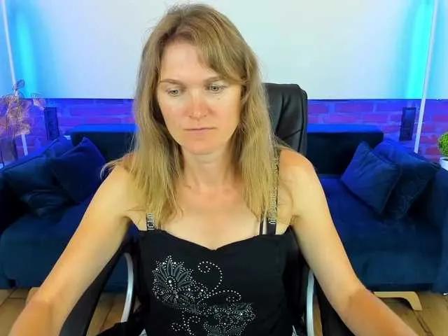 Offline Annabel-xxx on BongaCams