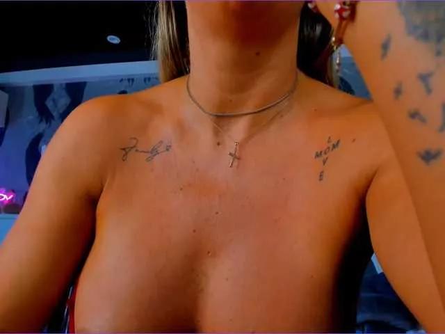 Freechat anneswhite on BongaCams