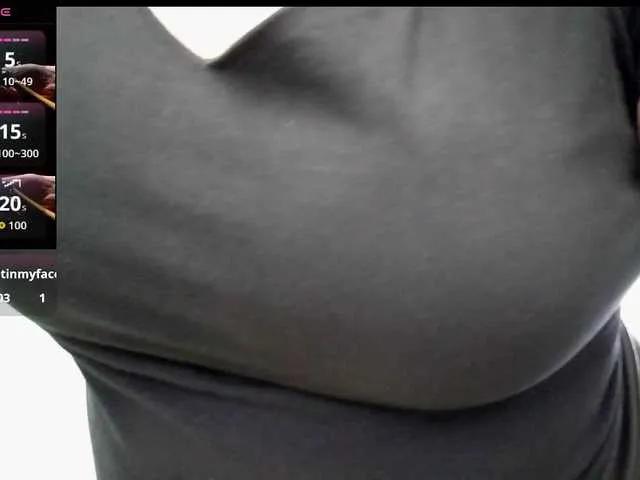 anya1010 — Dirty dialogues excite me with you ... Play with me now we will get a mutual buzz!