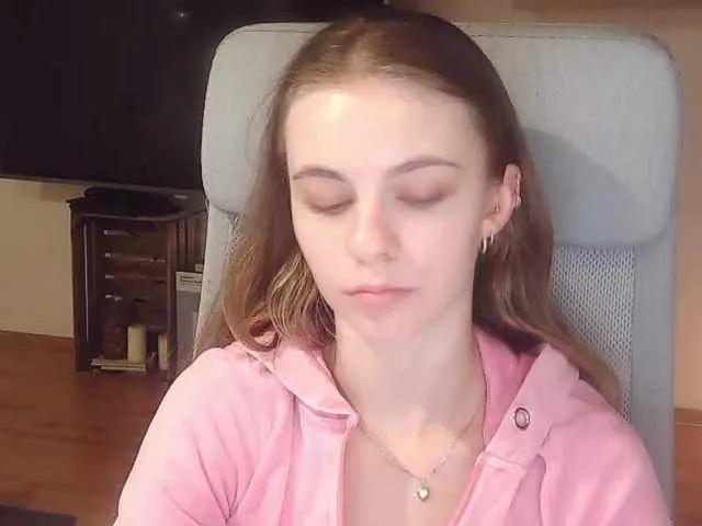 Offline AriaModel on BongaCams