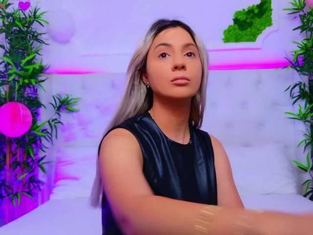 Freechat AriannaSins on BongaCams