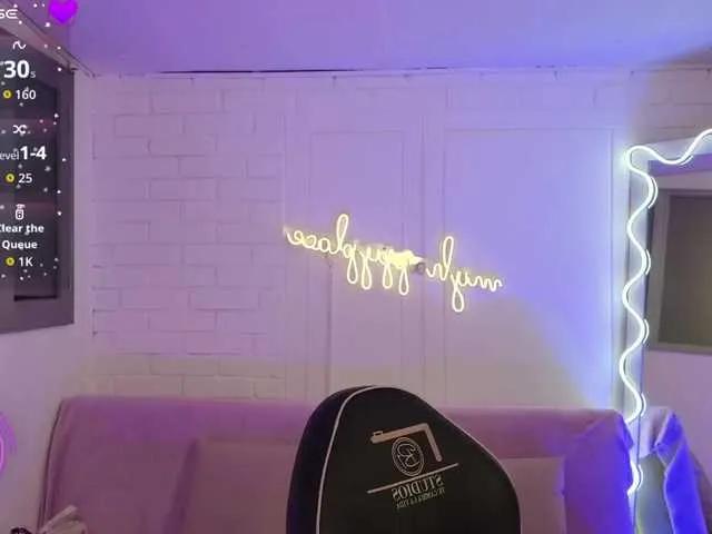 Freechat Artemiss-tay on BongaCams