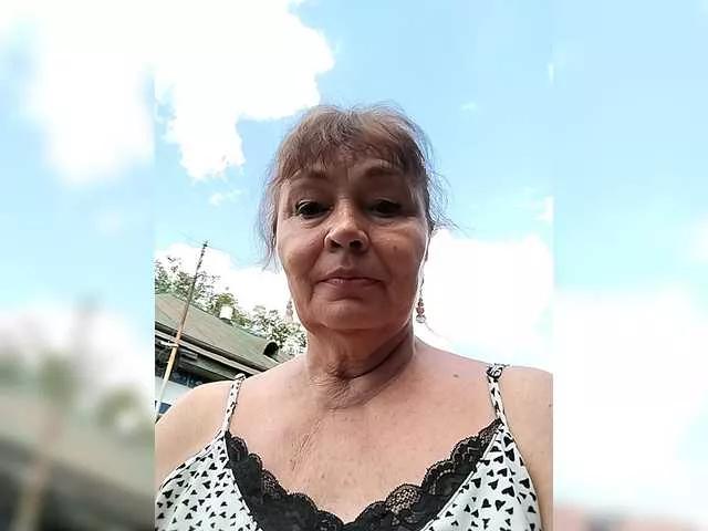 Offline asya18 on BongaCams