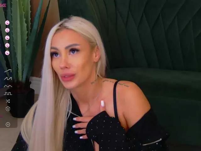 BailleyRush — SPH / JOI/ Feet fetish/ High heels / Sloppy BJ / Stockigs / Ride Dildo/