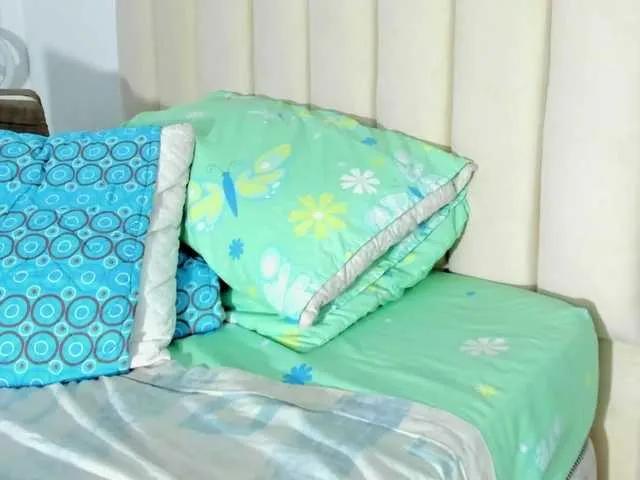 Freechat BellaMoakXX on BongaCams