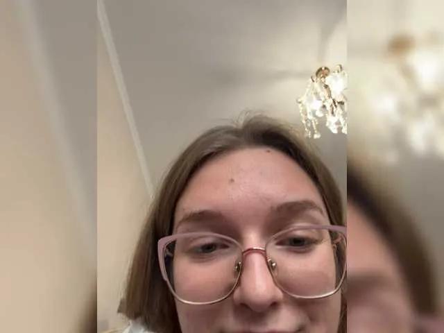 Offline Bellatrisssaaa on BongaCams