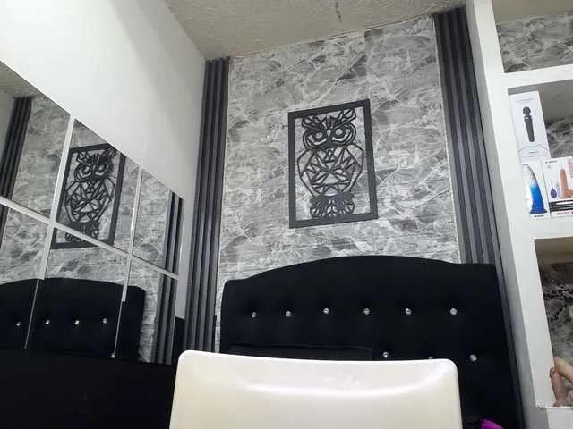 Offline big-tits-horny on BongaCams