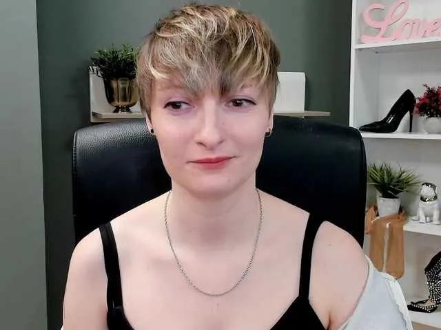 Offline BlairPlay on BongaCams