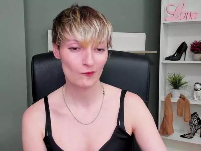 Offline BlairPlay on BongaCams