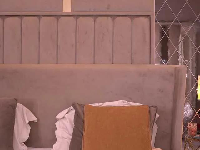 Freechat BlairSander on BongaCams