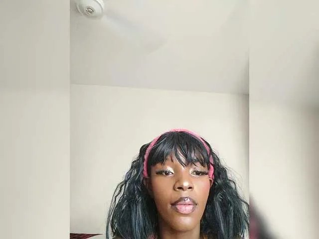 Freechat Camdolie on BongaCams