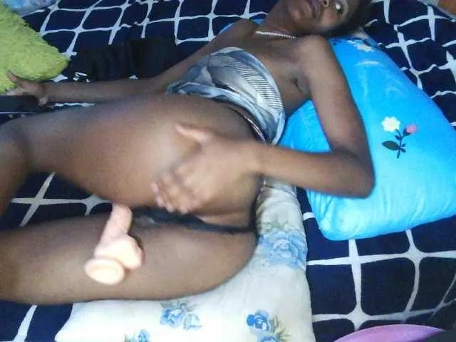 Offline Candybrown on BongaCams