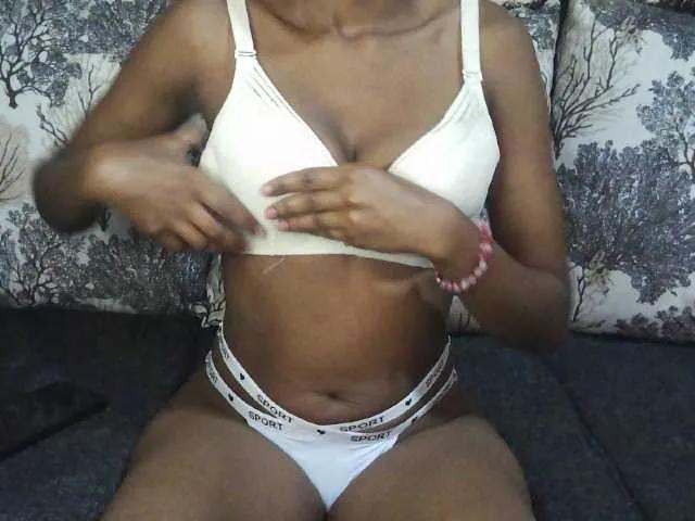 Offline Candybrown on BongaCams