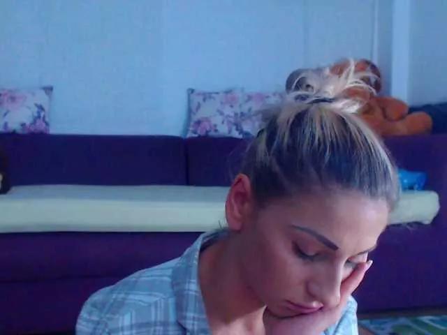 Offline CassieSpell on BongaCams