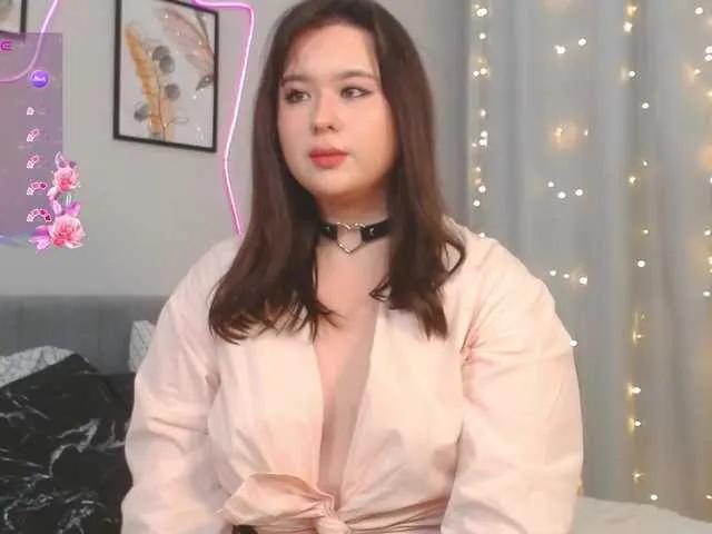 Freechat CateLong on BongaCams