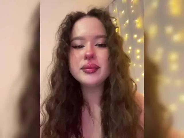 Freechat CateLong on BongaCams