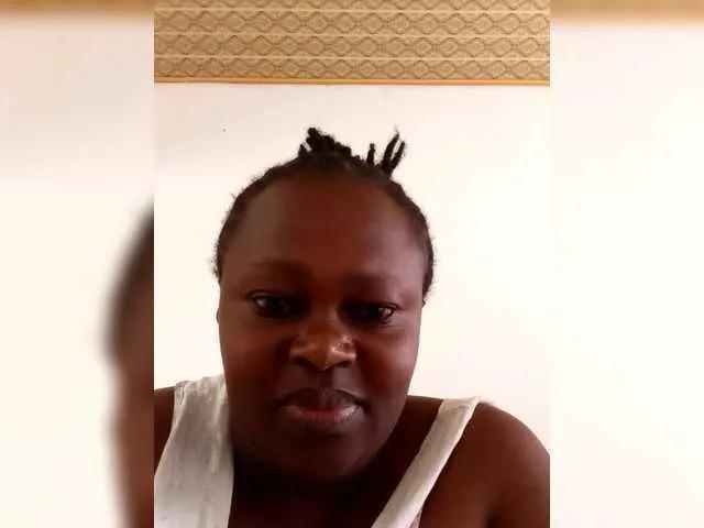 Offline Catieh on BongaCams