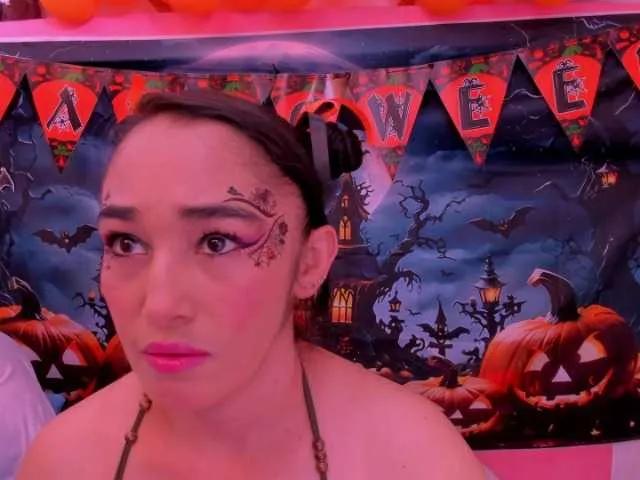 Freechat charlotte-111 on BongaCams