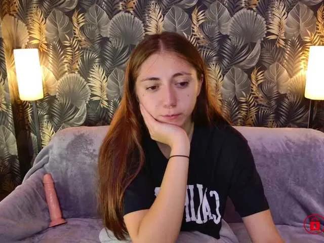 Freechat CharmingLIA on BongaCams