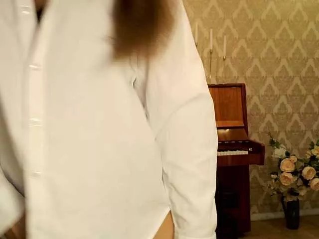Offline Charmingvenus11701 on BongaCams
