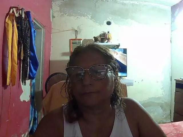 Freechat charrysexy on BongaCams