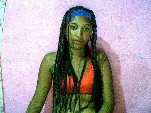 Offline Chellah01 on BongaCams