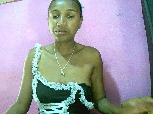 Offline Chellah01 on BongaCams