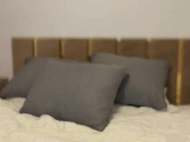 Freechat claireheart on BongaCams