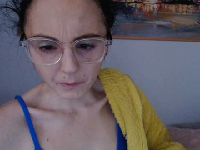 BongaCams cleophee is Freechat cleophee — pas de tips en mp mp 5 tks ass or feet 20 boobs 30 pussy 70 naked 100 suck my dildo 150
