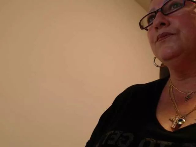 Offline Connyat99 on BongaCams