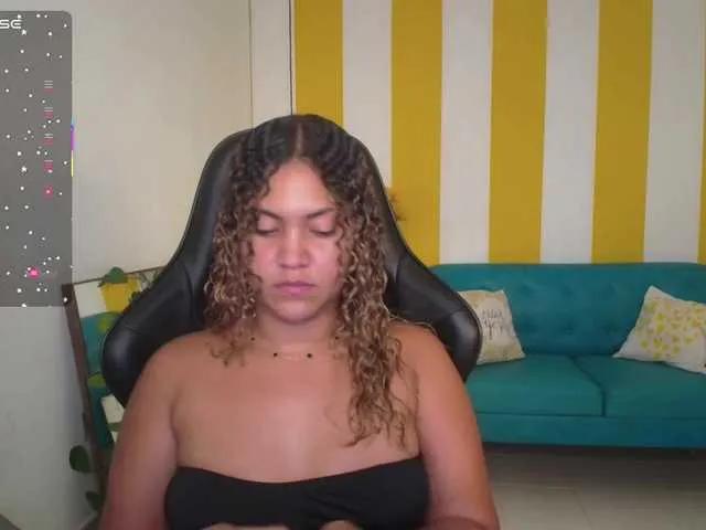 Freechat cristalwar on BongaCams