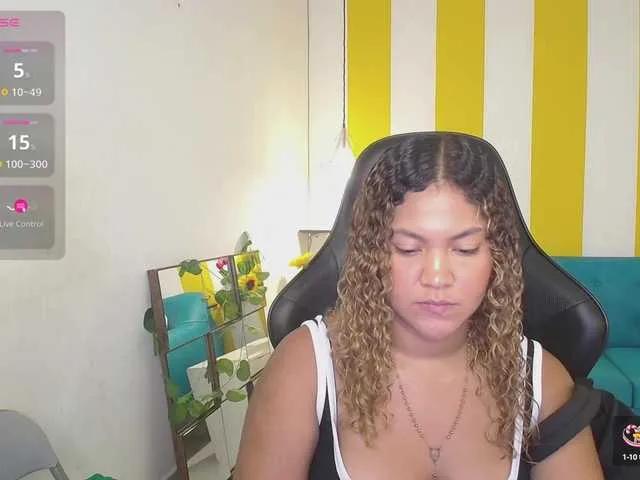 Freechat cristalwar on BongaCams