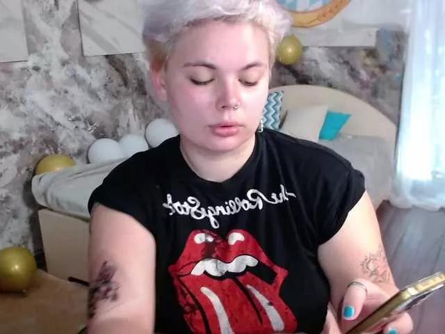 Offline cruellaa on BongaCams