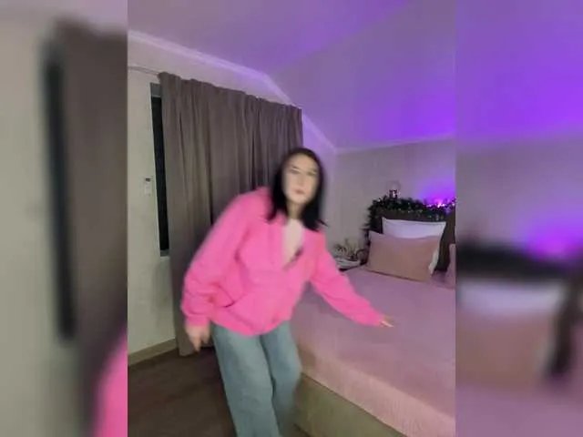 Offline CurvyWoman- on BongaCams